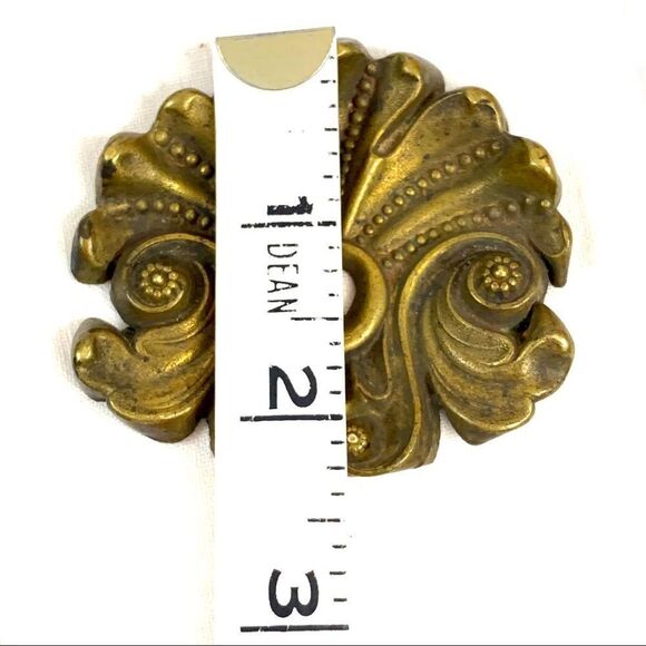 VINTAGE VICTORIAN BRASS SWITCH PLATE - Picture 2 of 3